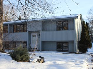 410 Cardigan Rd, Saint Paul, MN 55126