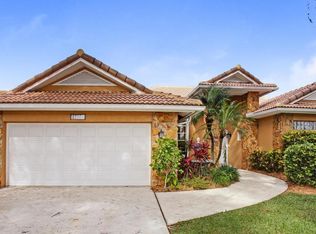 12906 La Rochelle Cir, Palm Beach Gardens, FL 33410
