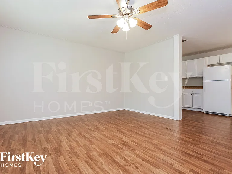 4971 Oakdale Dr — Photo 4