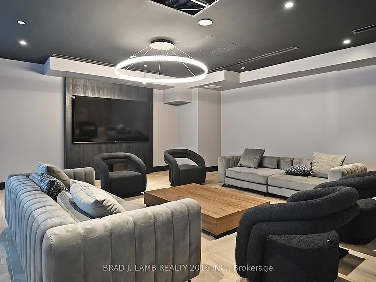 195 McCaul St #1014 — Photo 30