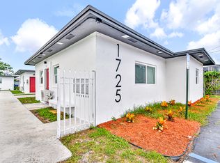1725 NE 148th St #4, Miami, FL 33181