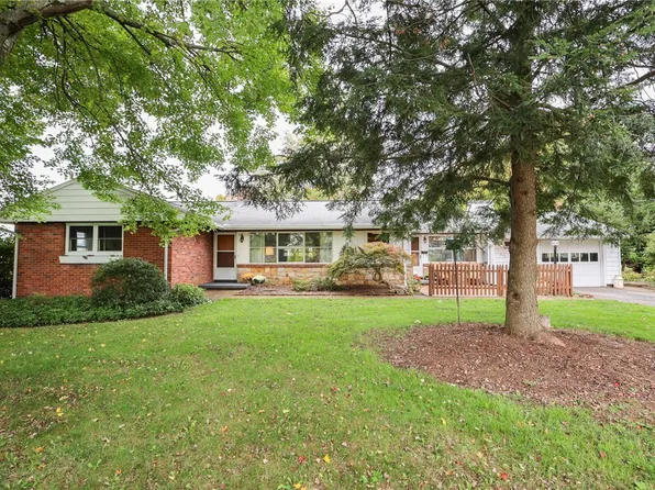 635 Craig St, Grove City, PA 16127
