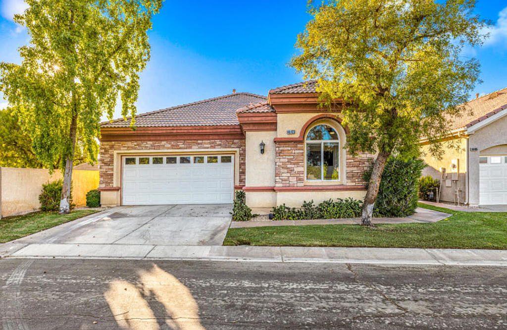 48423 Hepburn Dr