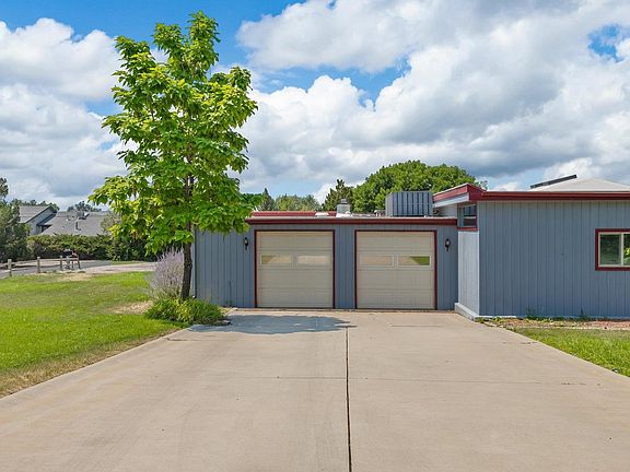 3rd image of 688 Stepaside Dr