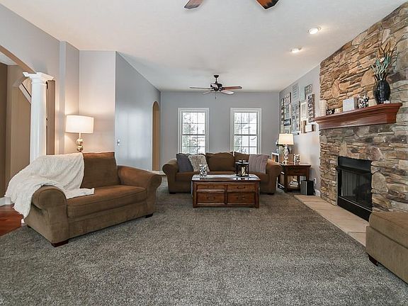 4th image of 12170 Summerwood Dr
