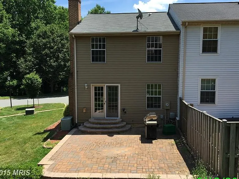602 Coral Reef Dr — Photo 2