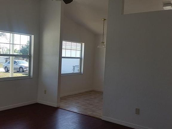 3rd image of 20 N Normandale Ave