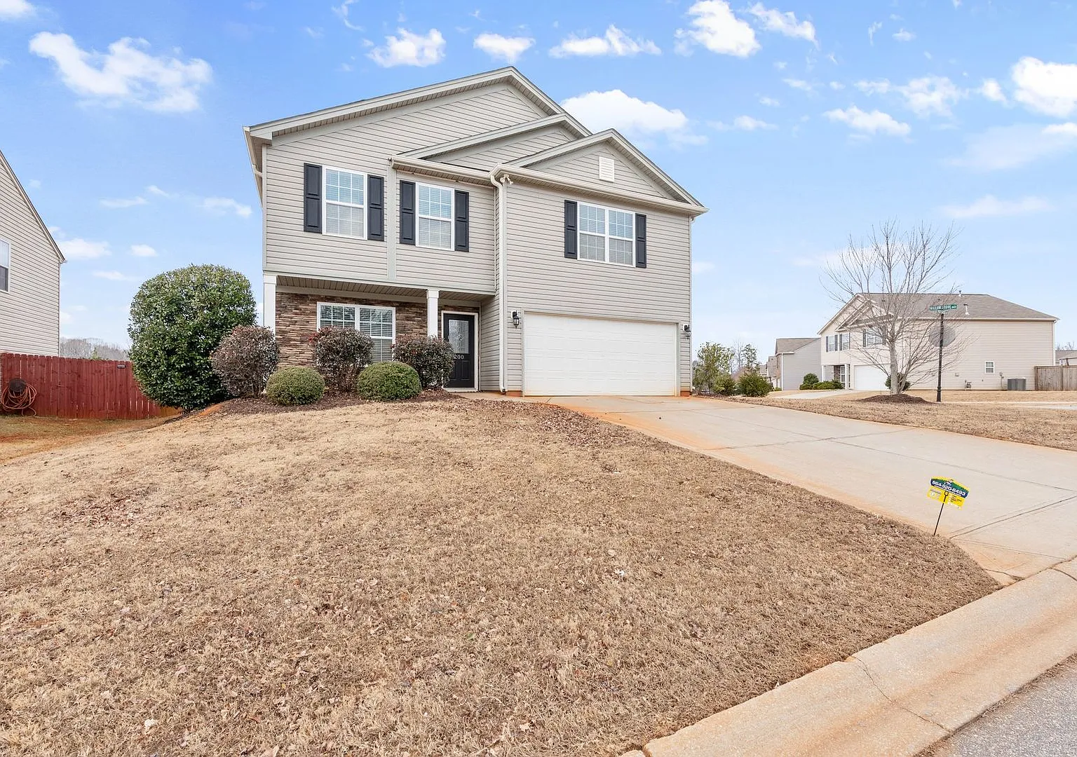 4 bedroom, 2.5 bathroom home located in Piedmont, SC — Photo 1