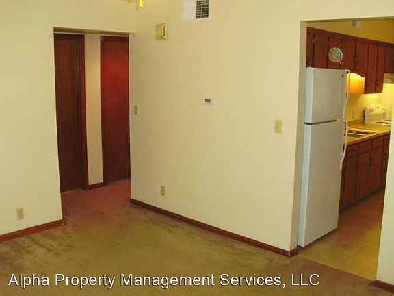 3rd image of 209 E Bridge St APT B