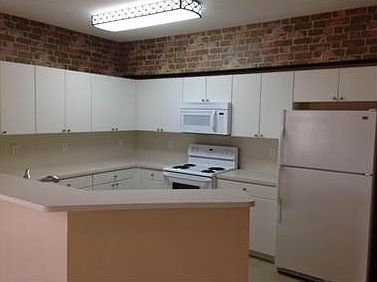 2nd image of 2227 SE 25th Ave #2227