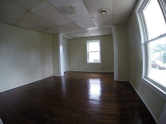 4th image of 407 Harrison Ave NW