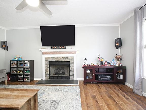 3rd image of 4103 Tahoe Ct