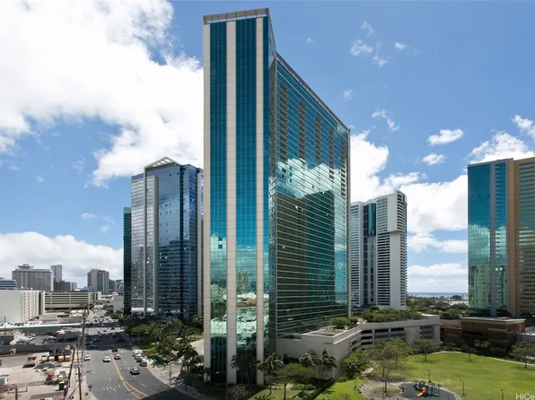 1177 Queen St APT 703, Honolulu, HI 96814