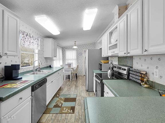 3rd image of 172 Pond Street