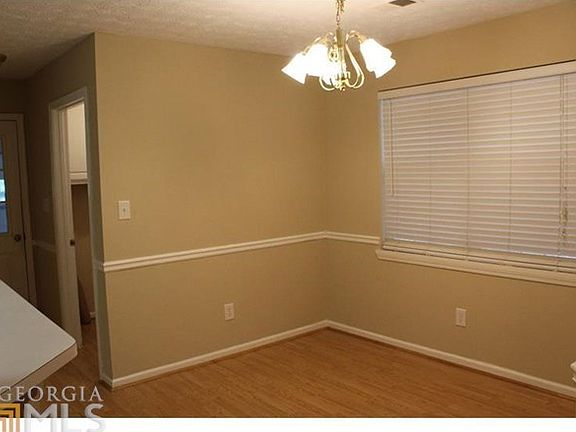 2nd image of 3321 Greystone Ct