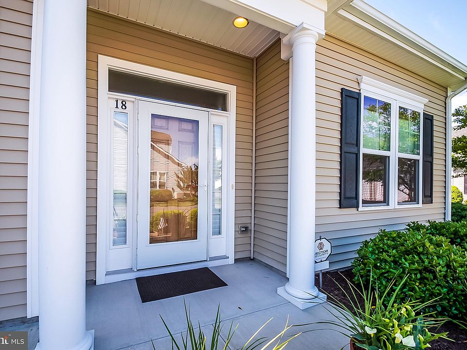 1st image of 31209 Camellia Dr #18