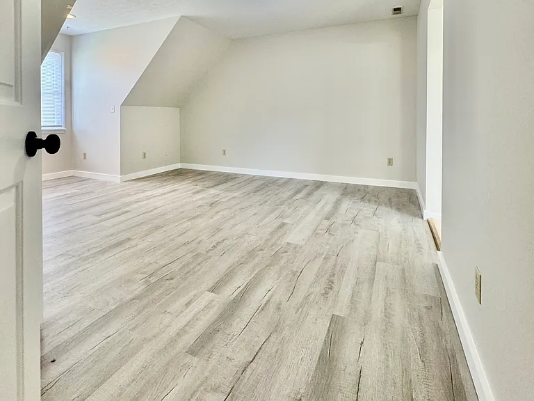 203 Cherokee Dr — Photo 22
