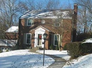 330 Inglewood Dr, Pittsburgh, PA 15228