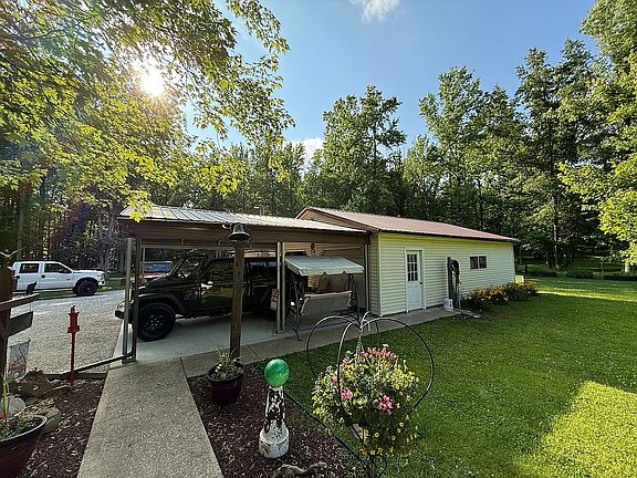 2nd image of 1588 W State Road 62