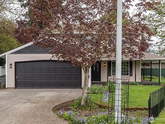 2nd image of 2403 NE 95th Court