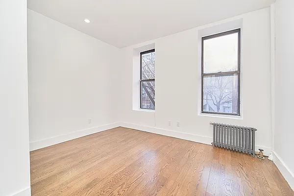 Rented by The Agency | media 15