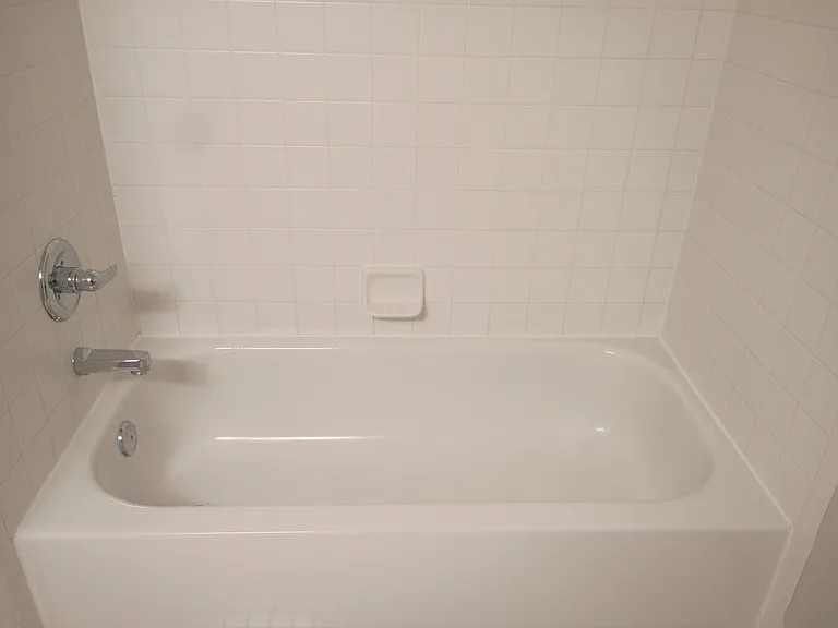 Prentiss Pointe Apartments — Photo 108