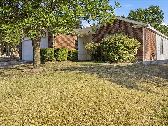 2nd image of 7132 Lanyon Dr