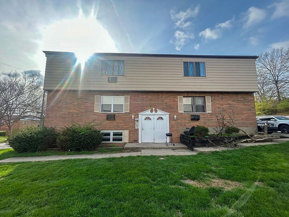 1st image of 5845 Shadymist Ln #1