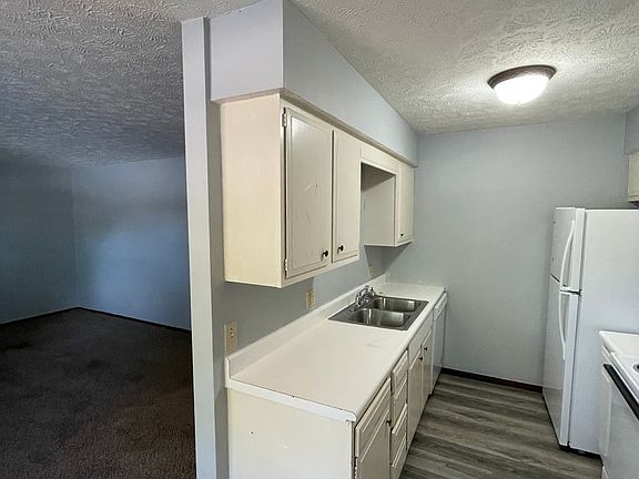 5th image of 3465 S Campbell Ave #60
