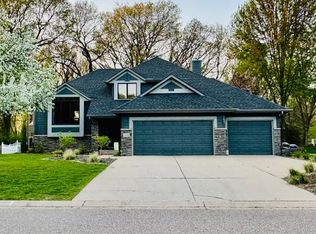 7832 18th St N, Oakdale, MN 55128