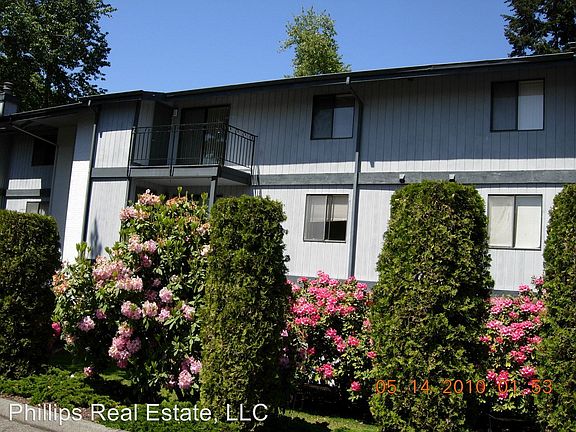 3rd image of 6210 S 153rd St APT 008