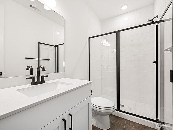 3rd image of 15602 210th Avenue E #314