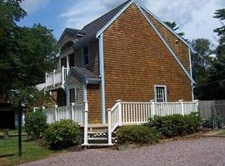 12 Overbrook Rd, Pembroke, MA 02359