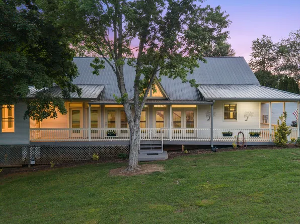 310 Savannah Shores Dr, Delano, TN 37325
