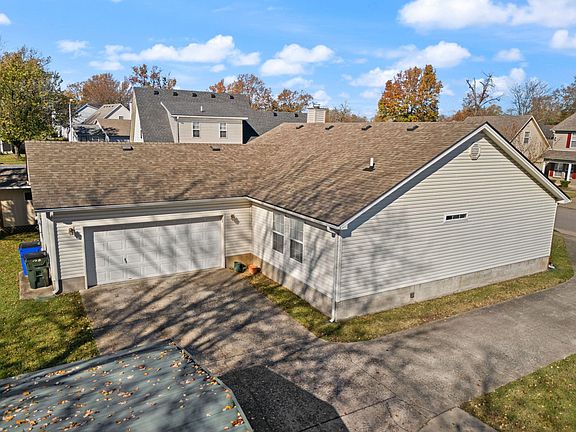 5th image of 572 Glen Arvin Ave