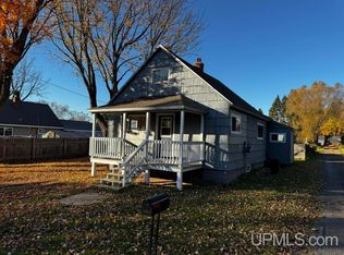 312 E Fall St, Lanse, MI 49946