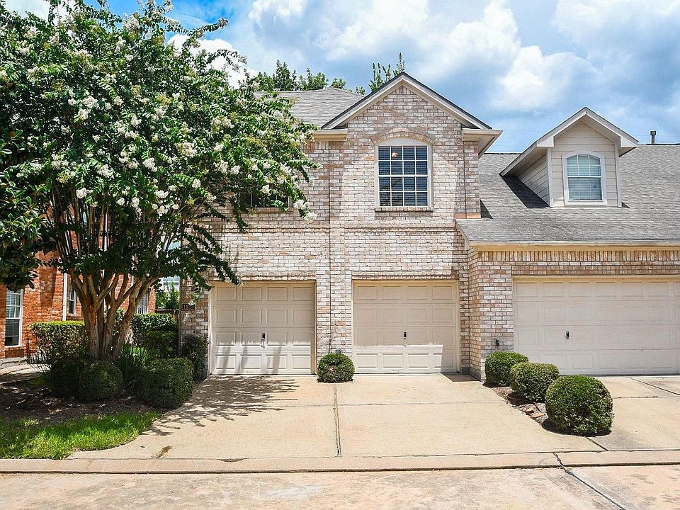 1st image of 1123 Enclave Sq E