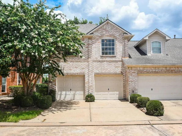 1123 Enclave Sq E, Houston, TX 77077