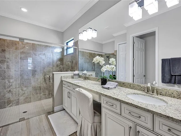 28101 Foxrock Ct — Photo 16