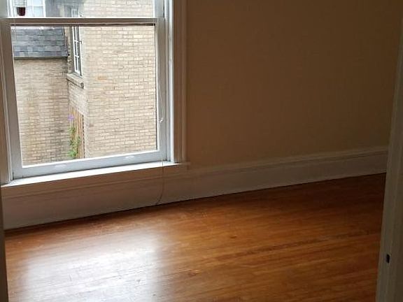5th image of 556 College Avenue Se # Fl 2nd