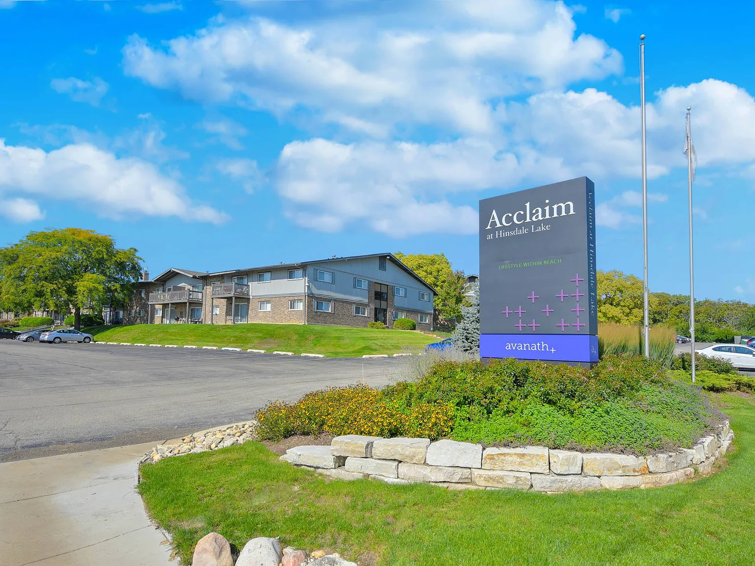 Acclaim at Hinsdale Lake — Photo 3