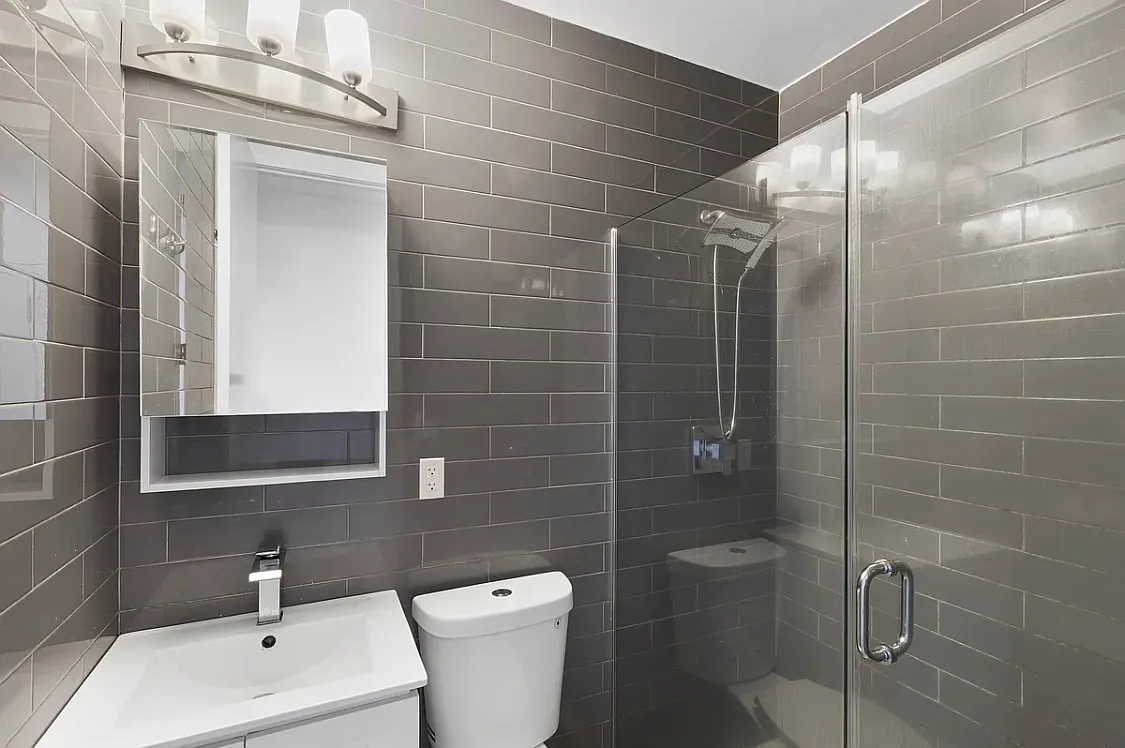 719 Henry Street — Photo 4