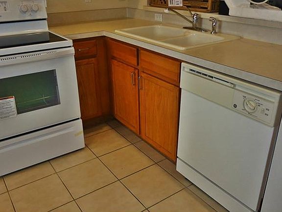4th image of 9354 Flowering Cottonwood Rd #14