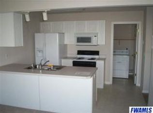 5442 Thornbriar Ln, Fort Wayne, IN 46835