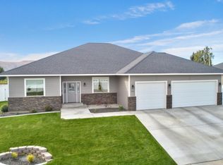 7000 Vista Ridge Ave, Yakima, WA 98903