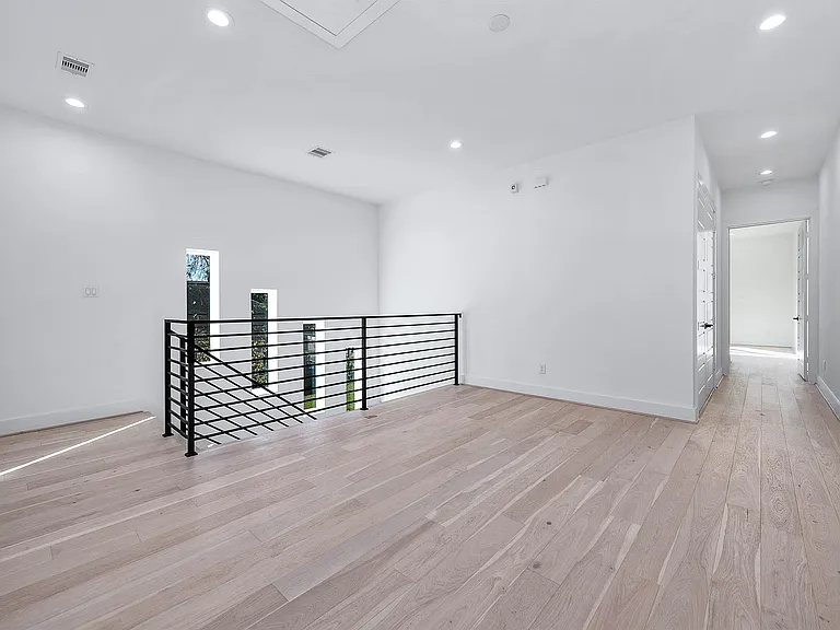 3411 McGowen St — Photo 20