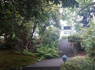 1537 Palm Ave SW, Seattle, WA 98116