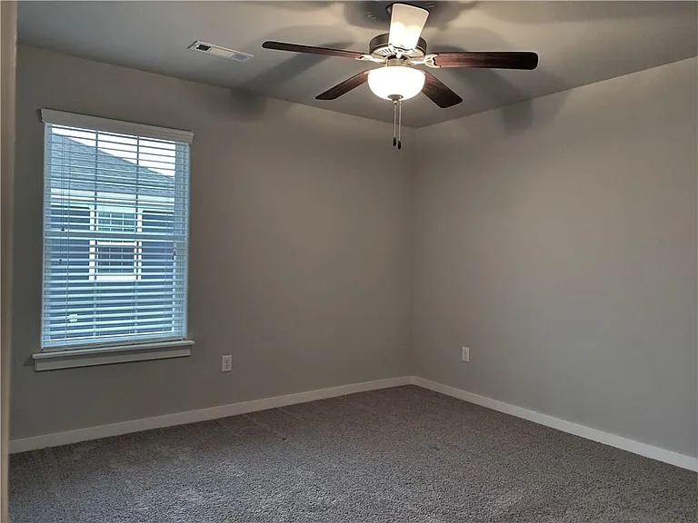 3901 Peachwood Dr — Photo 17