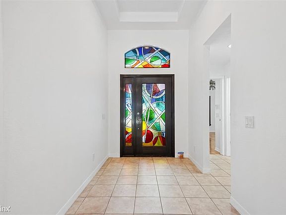 3rd image of 18861R Maisons Dr
