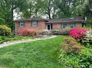 6210 Dahlonega Rd, Bethesda, MD 20816
